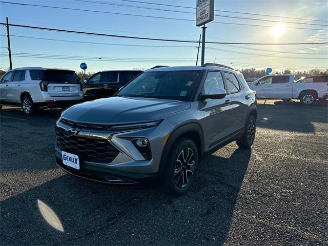 new 2025 Chevrolet TrailBlazer car, priced at $29,625