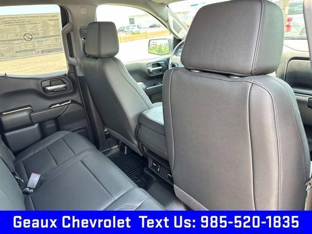 new 2025 Chevrolet Silverado 1500 car, priced at $40,675