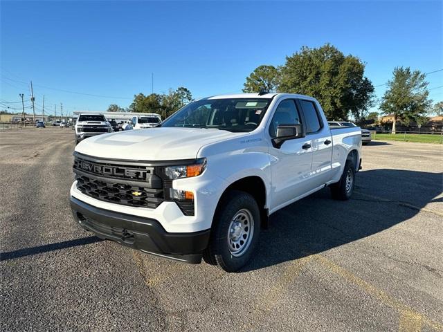 new 2025 Chevrolet Silverado 1500 car, priced at $43,665