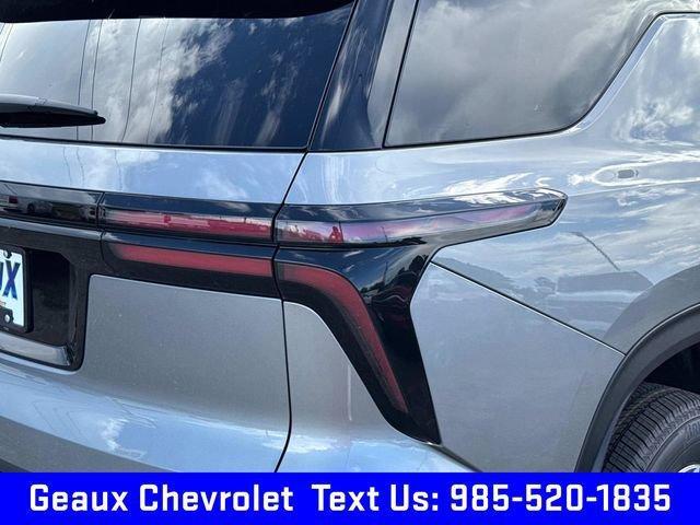 new 2025 Chevrolet Traverse car, priced at $43,895