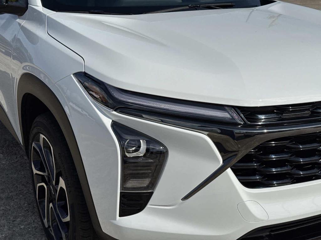 used 2025 Chevrolet Trax car, priced at $24,550