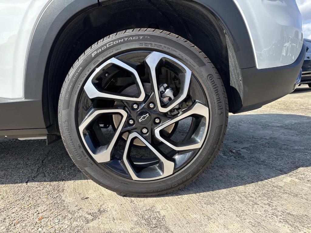 used 2025 Chevrolet Trax car, priced at $24,550