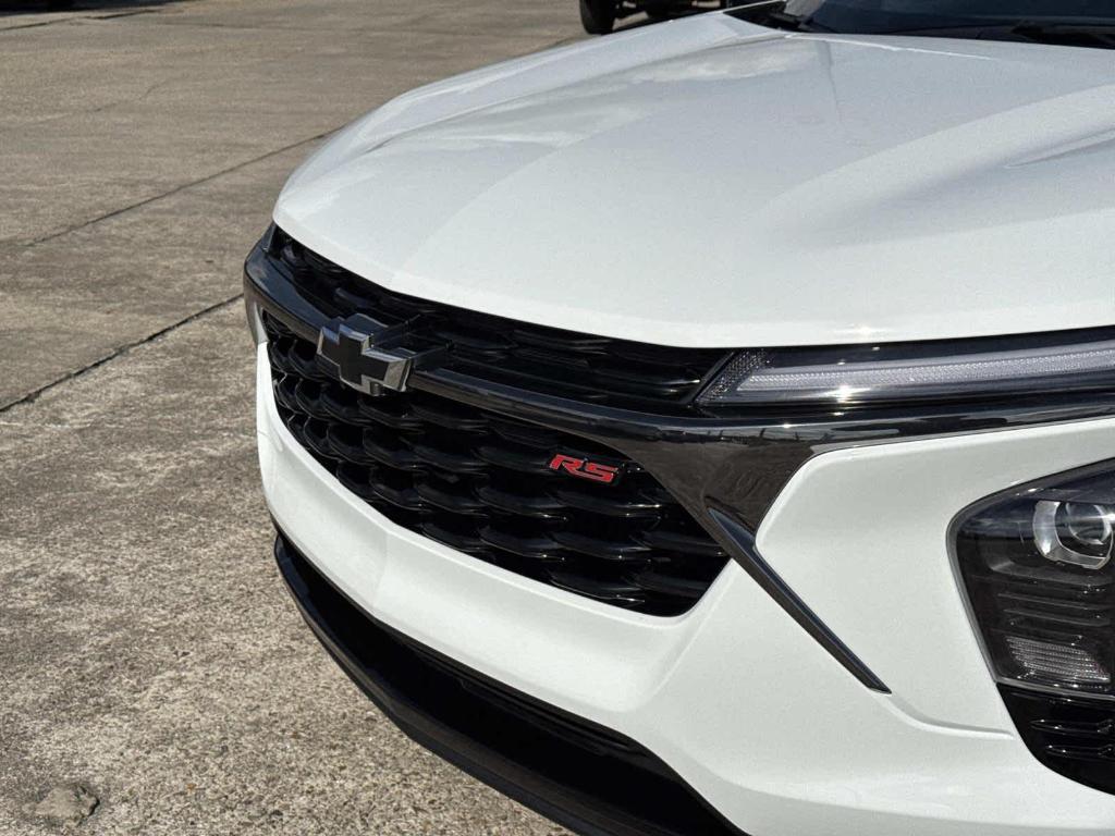 used 2025 Chevrolet Trax car, priced at $24,550