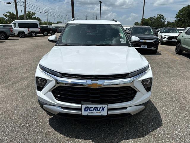 new 2025 Chevrolet TrailBlazer car, priced at $25,620