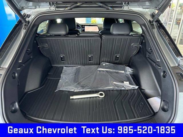 new 2025 Chevrolet Equinox EV car, priced at $43,220