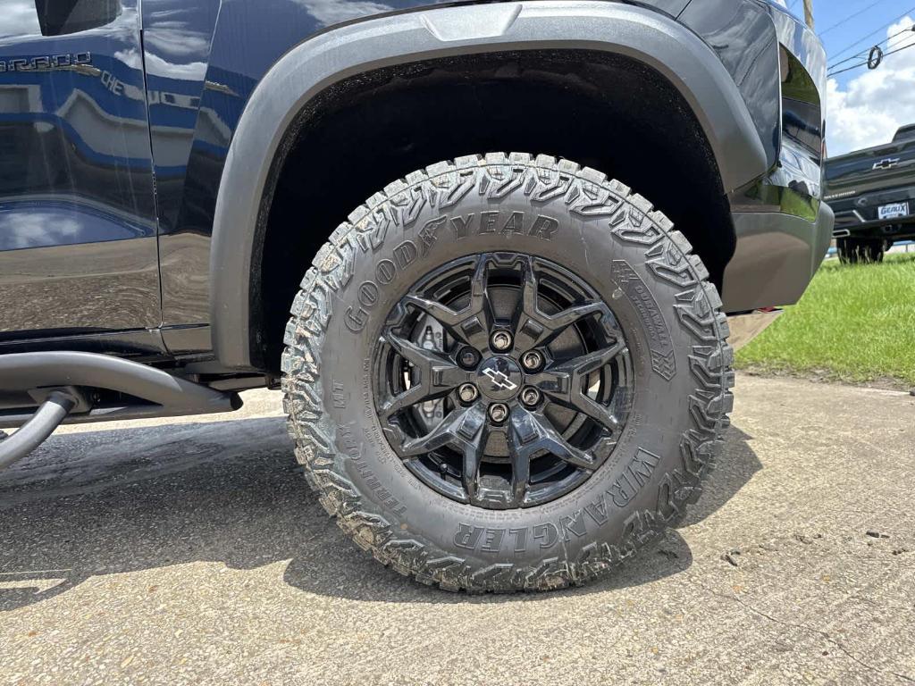 new 2025 Chevrolet Colorado car, priced at $53,705