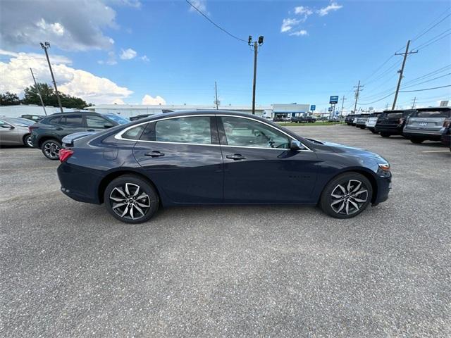 new 2025 Chevrolet Malibu car, priced at $28,035