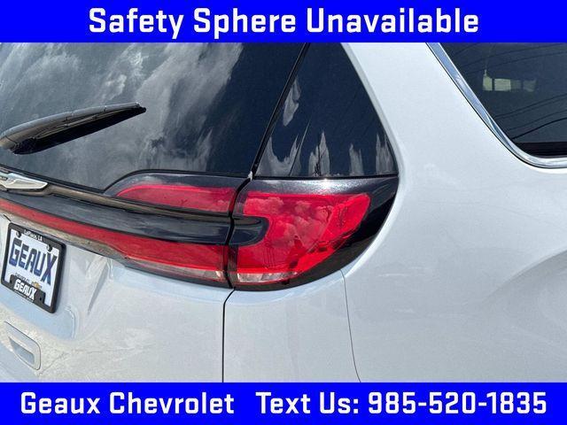 used 2022 Chrysler Pacifica car, priced at $21,997