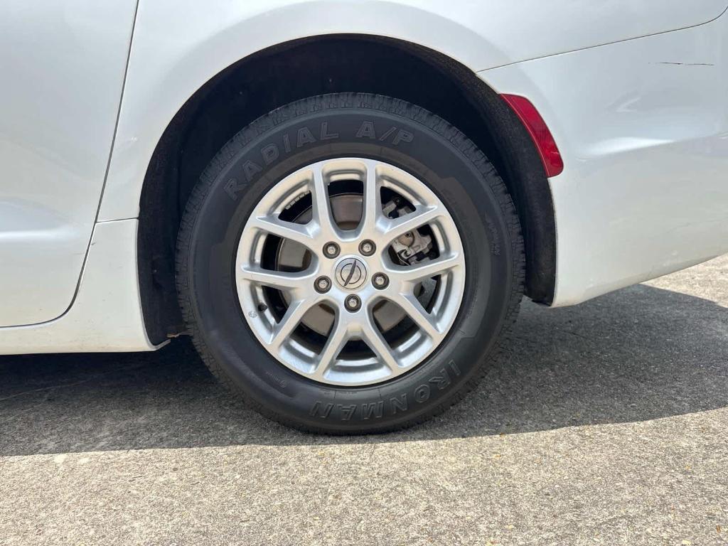 used 2022 Chrysler Pacifica car, priced at $21,997