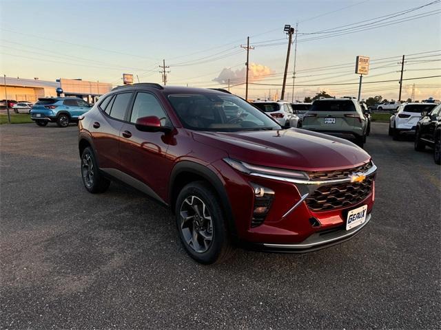 new 2025 Chevrolet Trax car, priced at $24,525