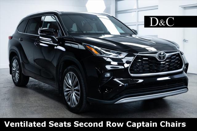 used 2021 Toyota Highlander car, priced at $40,390