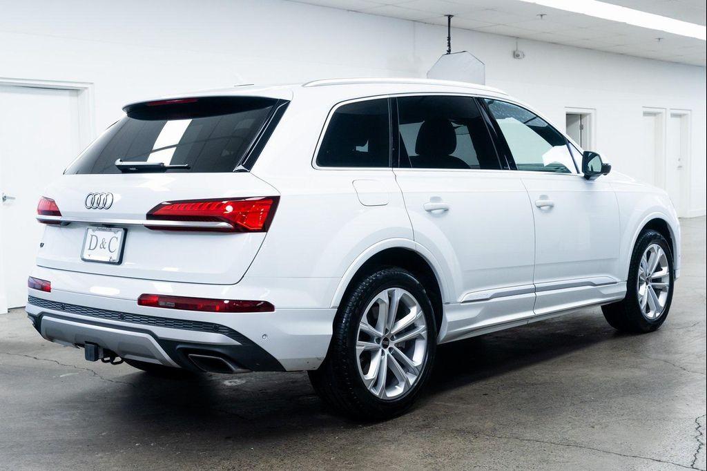 used 2025 Audi Q7 car, priced at $58,990