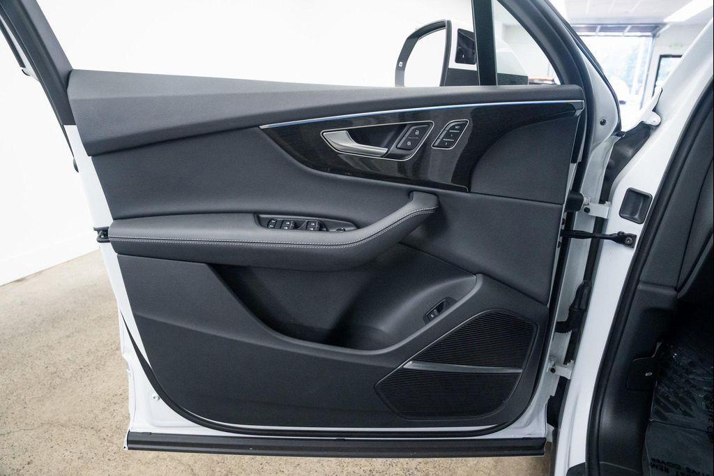 used 2025 Audi Q7 car, priced at $58,990