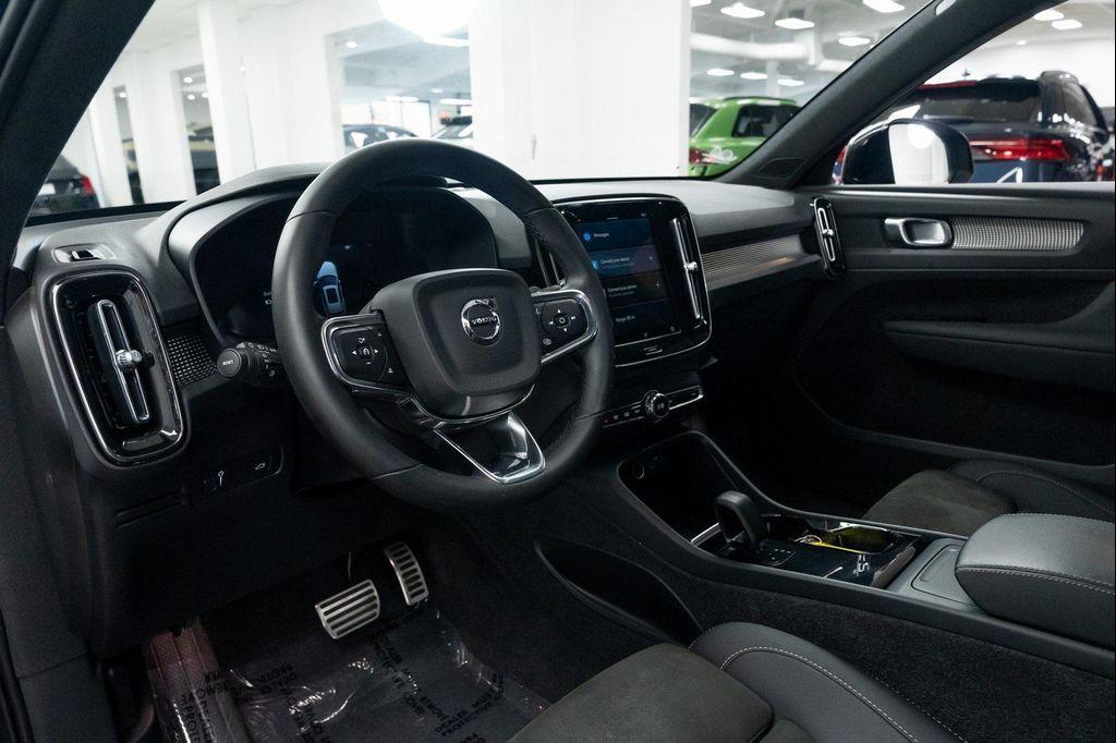 used 2022 Volvo XC40 Recharge Pure Electric car, priced at $25,190