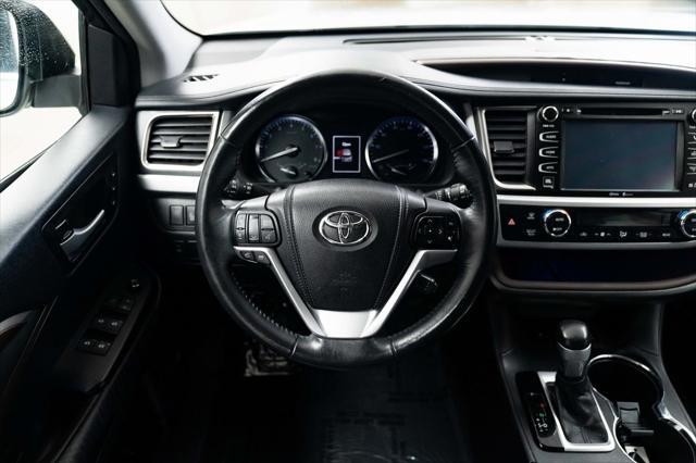 used 2015 Toyota Highlander car, priced at $18,790