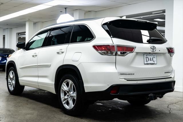 used 2015 Toyota Highlander car, priced at $18,790