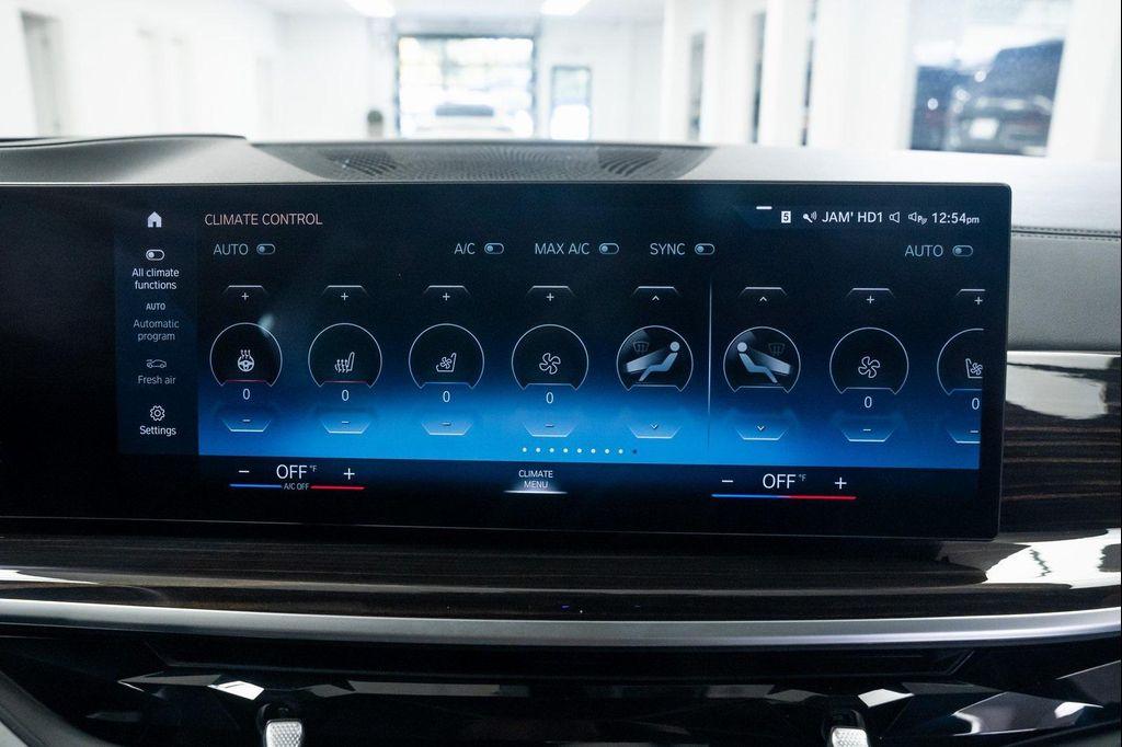 used 2023 BMW X7 car, priced at $81,990