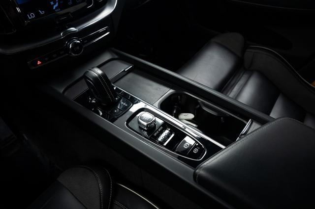 used 2021 Volvo XC60 Recharge Plug-In Hybrid car, priced at $34,990
