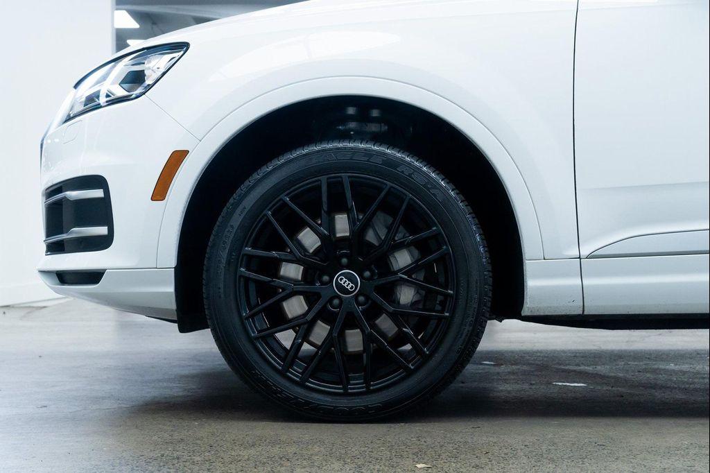 used 2018 Audi Q7 car, priced at $19,990