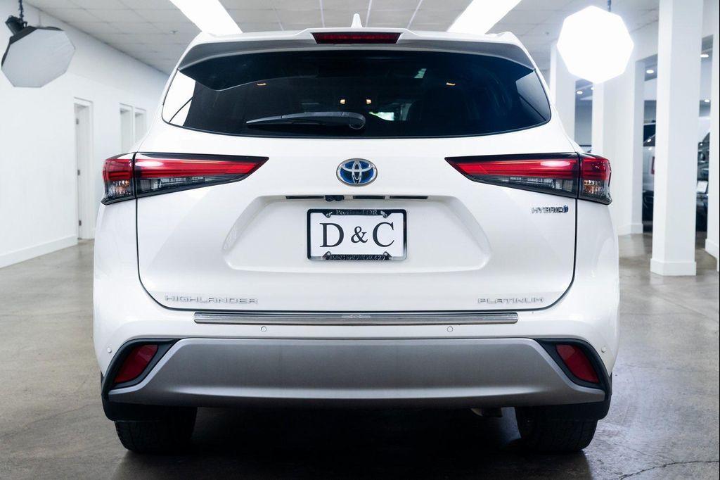 used 2021 Toyota Highlander Hybrid car, priced at $38,790