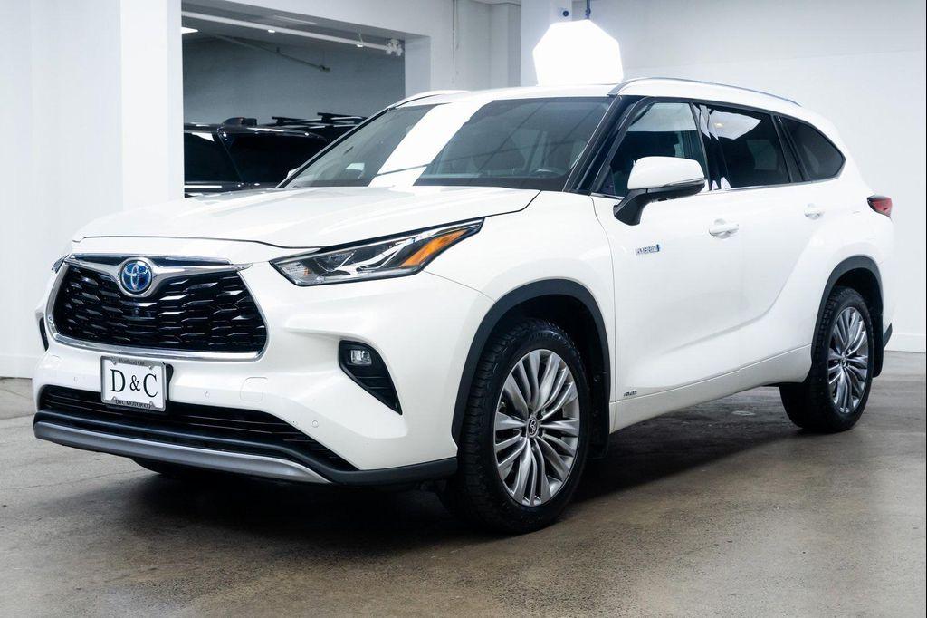 used 2021 Toyota Highlander Hybrid car, priced at $38,790