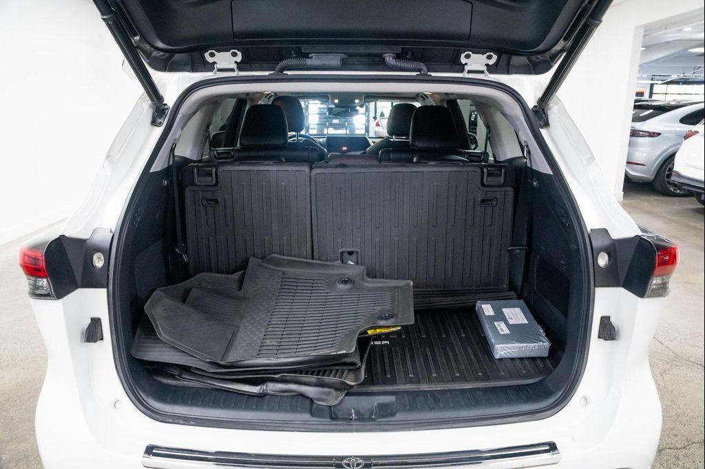 used 2021 Toyota Highlander Hybrid car, priced at $38,790