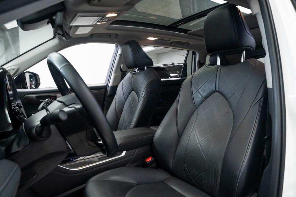 used 2021 Toyota Highlander Hybrid car, priced at $38,790