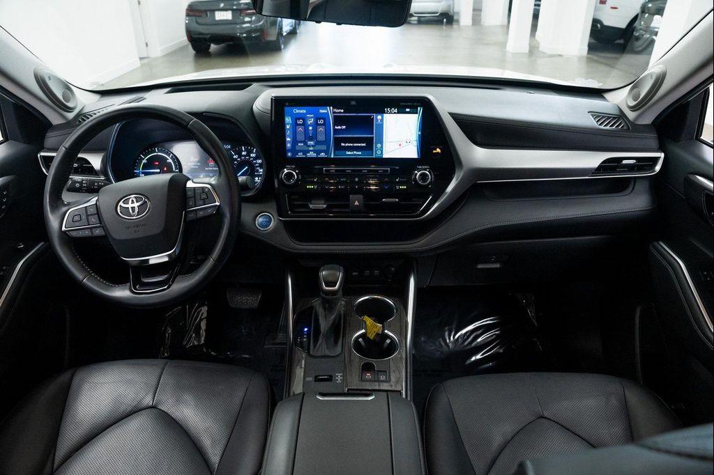 used 2021 Toyota Highlander Hybrid car, priced at $38,790