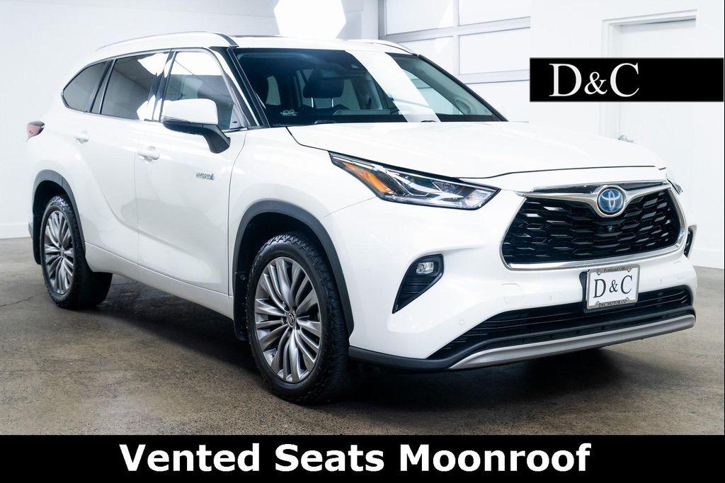 used 2021 Toyota Highlander Hybrid car, priced at $38,990