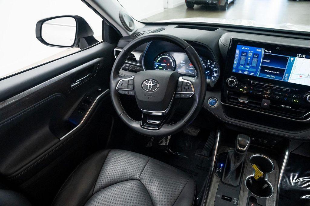 used 2021 Toyota Highlander Hybrid car, priced at $38,790
