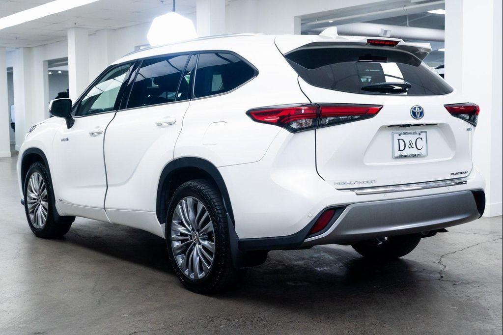 used 2021 Toyota Highlander Hybrid car, priced at $38,790