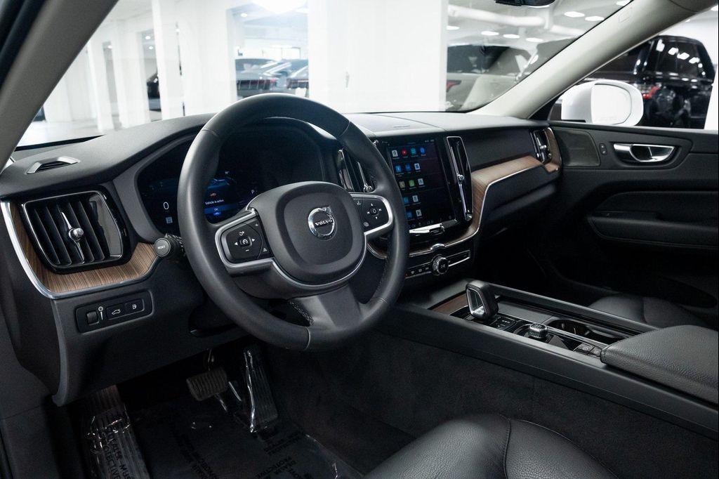 used 2022 Volvo XC60 Recharge Plug-In Hybrid car, priced at $35,990