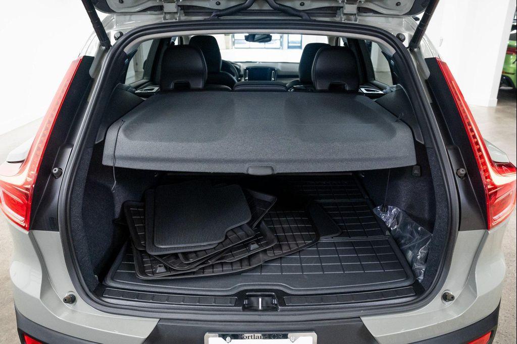 used 2024 Volvo XC40 car, priced at $35,790