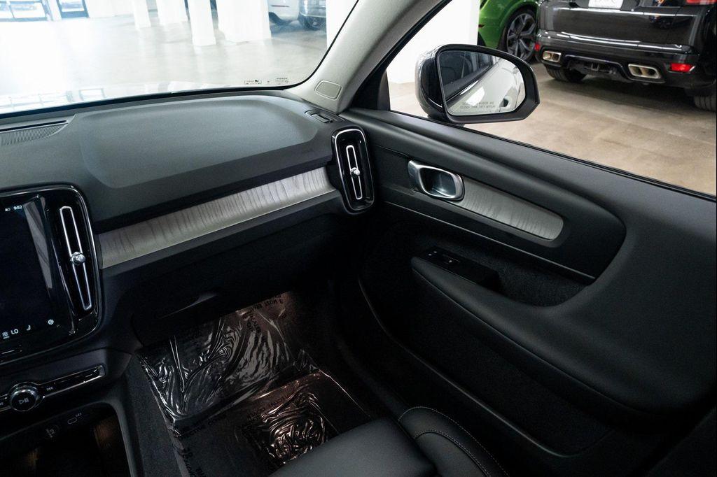 used 2024 Volvo XC40 car, priced at $35,790