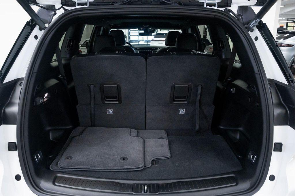 used 2025 Jeep Grand Cherokee L car, priced at $39,990