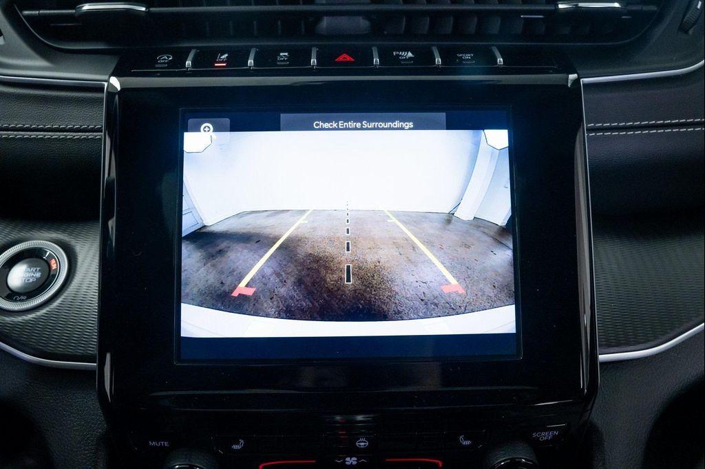 used 2025 Jeep Grand Cherokee L car, priced at $39,990