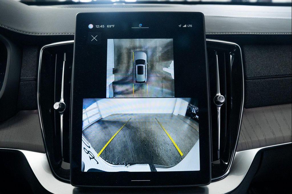 used 2025 Volvo XC90 car, priced at $64,990