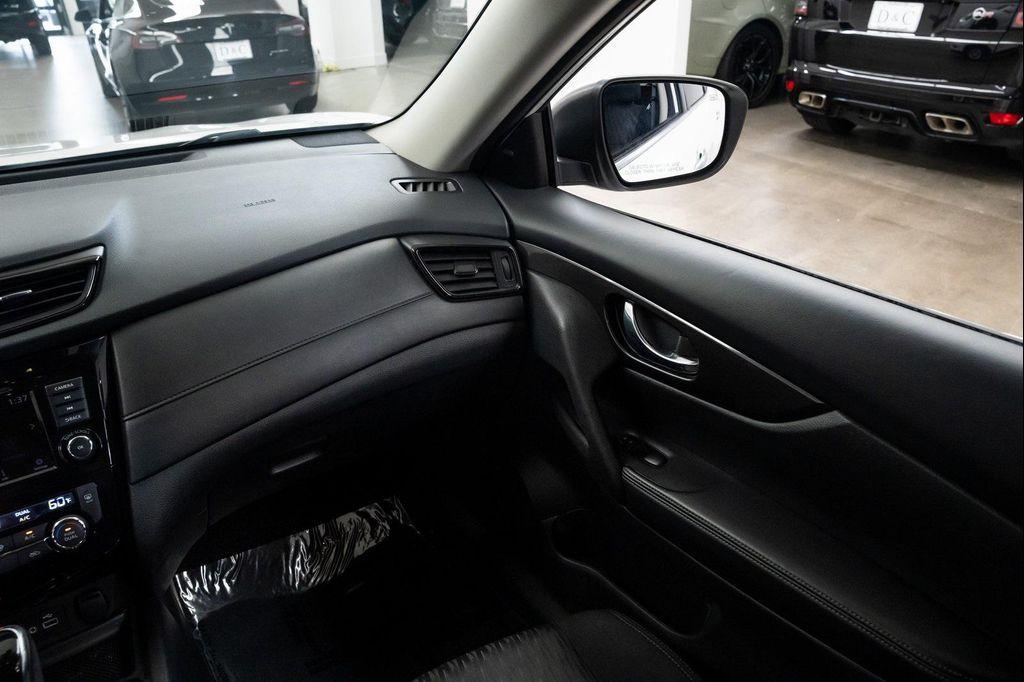 used 2019 Nissan Rogue Hybrid car, priced at $19,990
