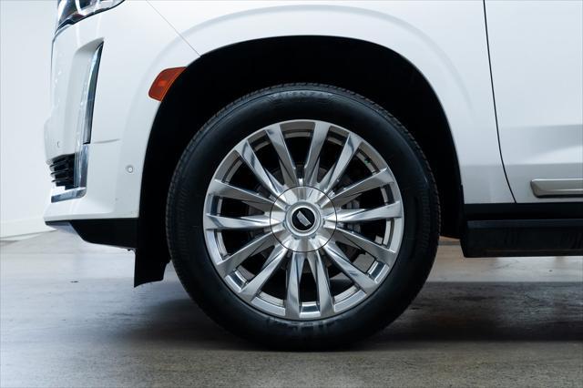 used 2023 Cadillac Escalade ESV car, priced at $71,990
