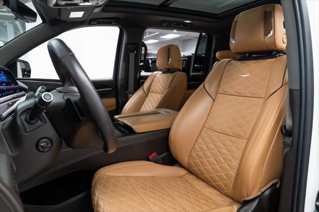 used 2023 Cadillac Escalade ESV car, priced at $71,990
