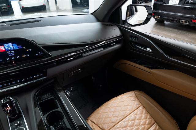 used 2023 Cadillac Escalade ESV car, priced at $71,990