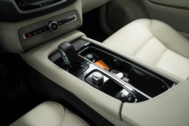 used 2024 Volvo XC90 Recharge Plug-In Hybrid car, priced at $64,290