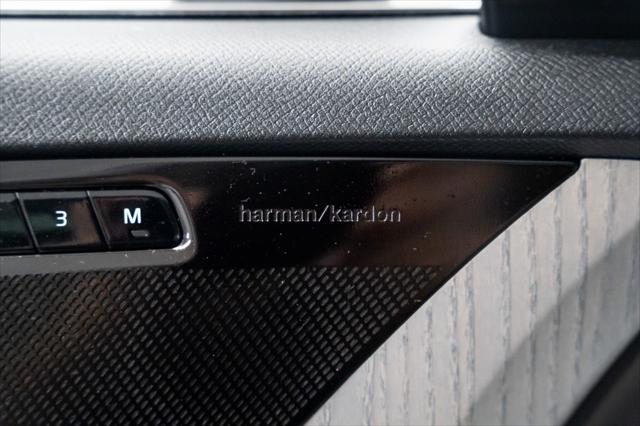 used 2024 Volvo XC90 Recharge Plug-In Hybrid car, priced at $64,290