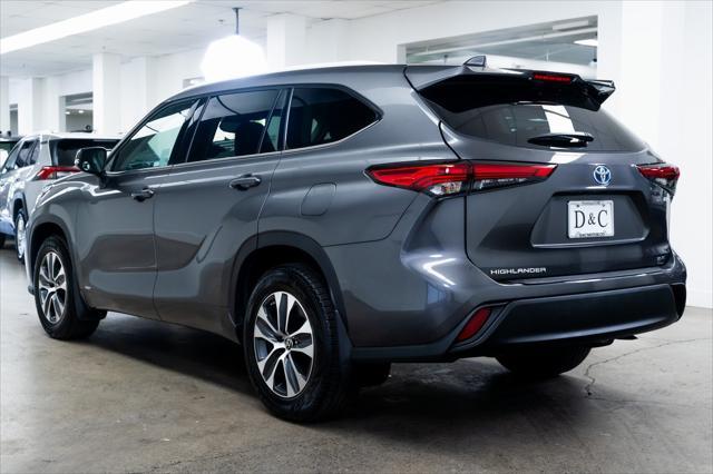 used 2022 Toyota Highlander Hybrid car, priced at $38,790