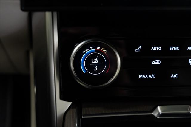 used 2022 Land Rover Range Rover car, priced at $113,990