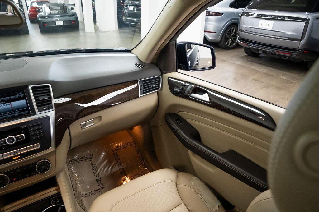 used 2013 Mercedes-Benz M-Class car, priced at $9,990