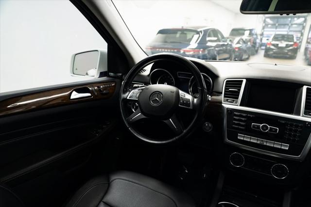 used 2015 Mercedes-Benz M-Class car, priced at $15,990