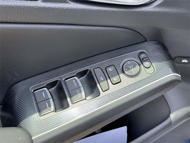 new 2025 Honda Civic Hybrid car, priced at $33,555