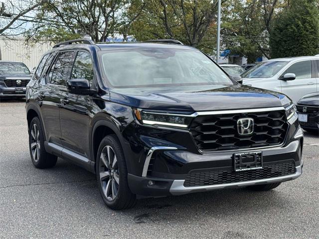 new 2025 Honda Pilot car, priced at $54,530