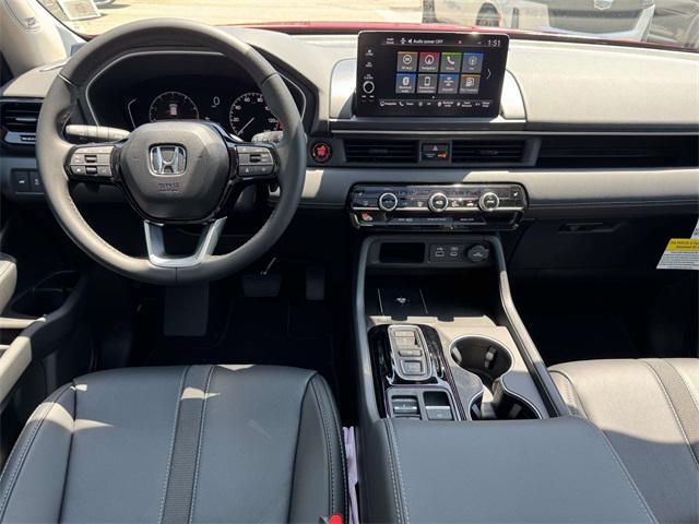 new 2025 Honda Pilot car, priced at $53,405